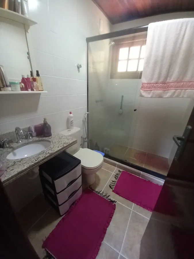 Imagem Casa em Condomínio para Venda em Petrópolis / RJ no bairro Araras