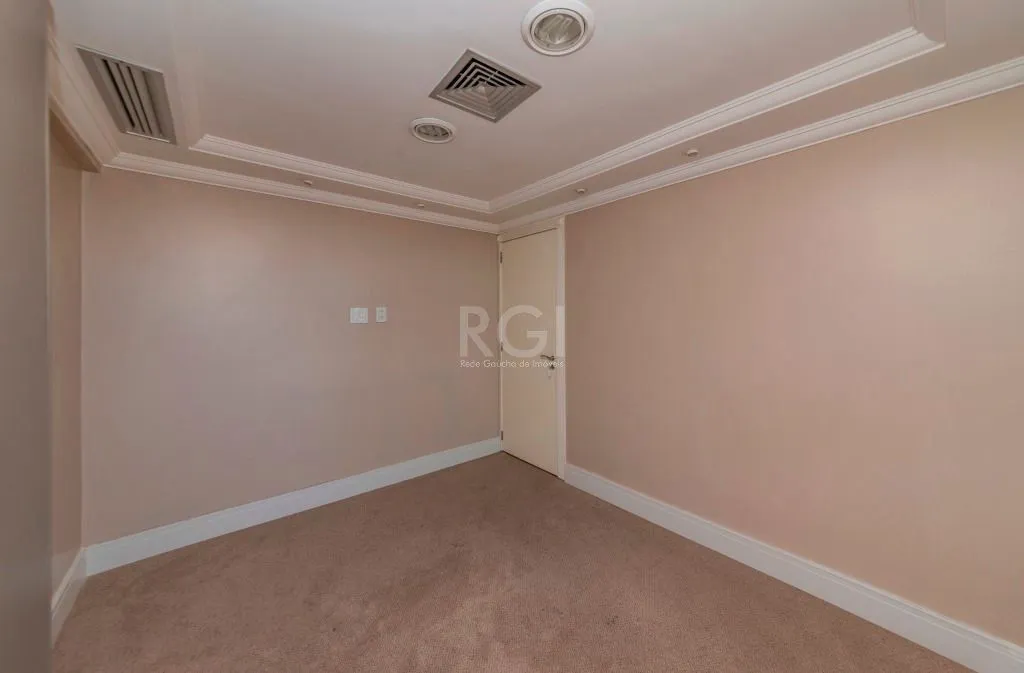 Imagem Conjunto Comercial de 129,57m2 nas Três Figueiras para comprar