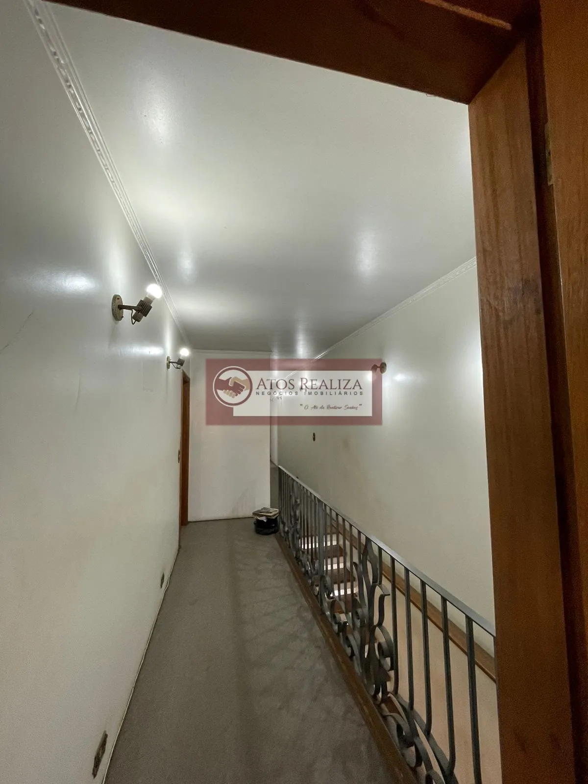 Imagem Casa Alto Padrão a Venda na Cidade Dutrta SP, c/ 4 dormitórios, 2 suítes, 5 vagas de garagem, salão de festas com churrasqueira e Piscina..