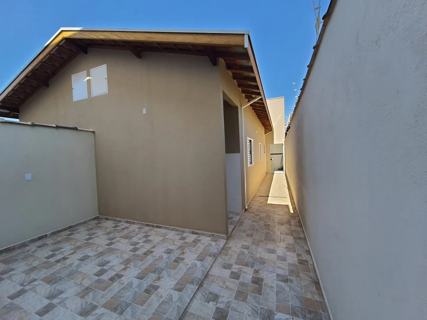 Imagem Casa à venda 2 Quartos, 1 Suite, 1 Vaga, 125M², Residencial Estoril, Taubaté - SP