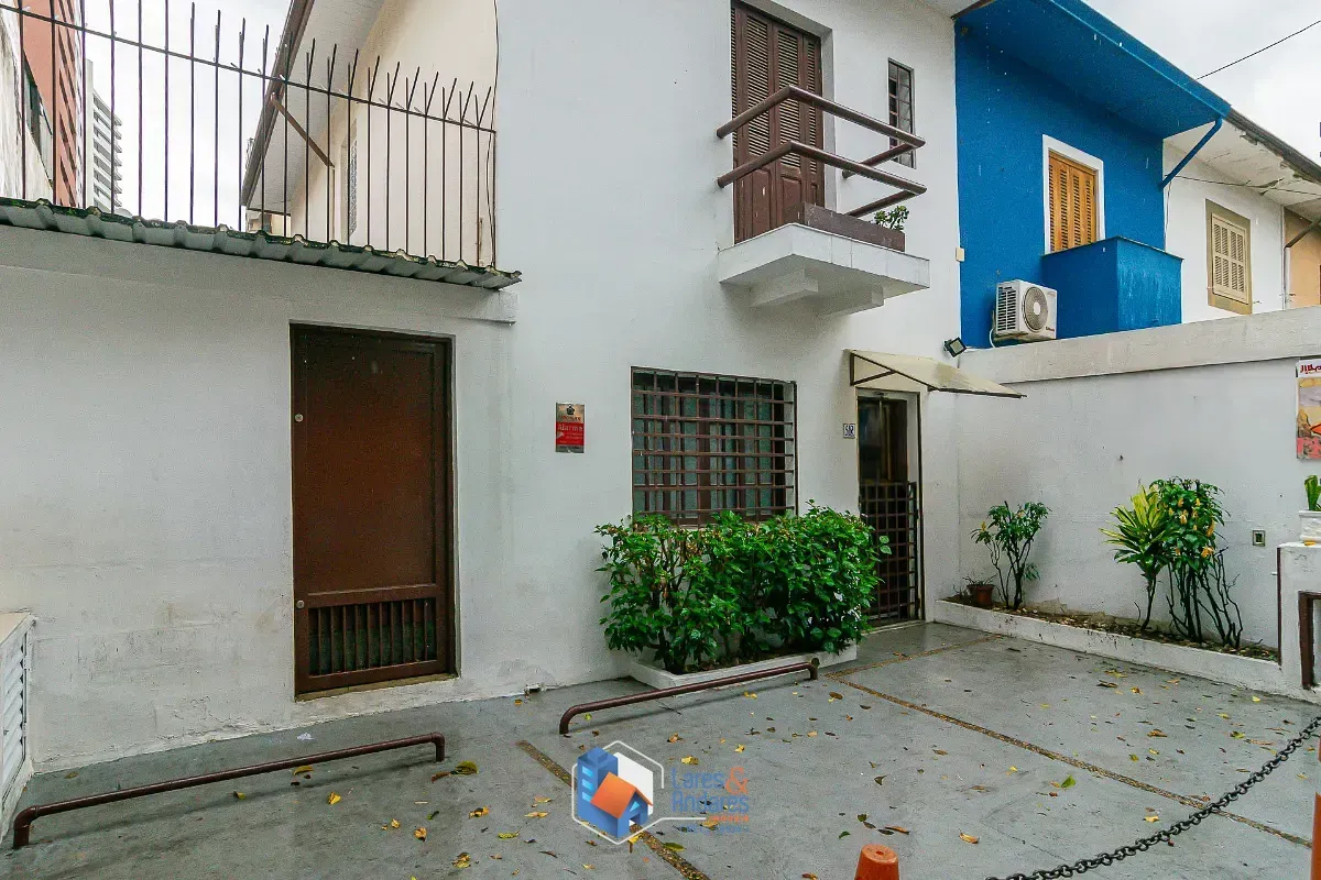 Foto do imóvel Casa comercial para venda em Vila Olímpia, 282m² em Rua Edson de Castro Pinto