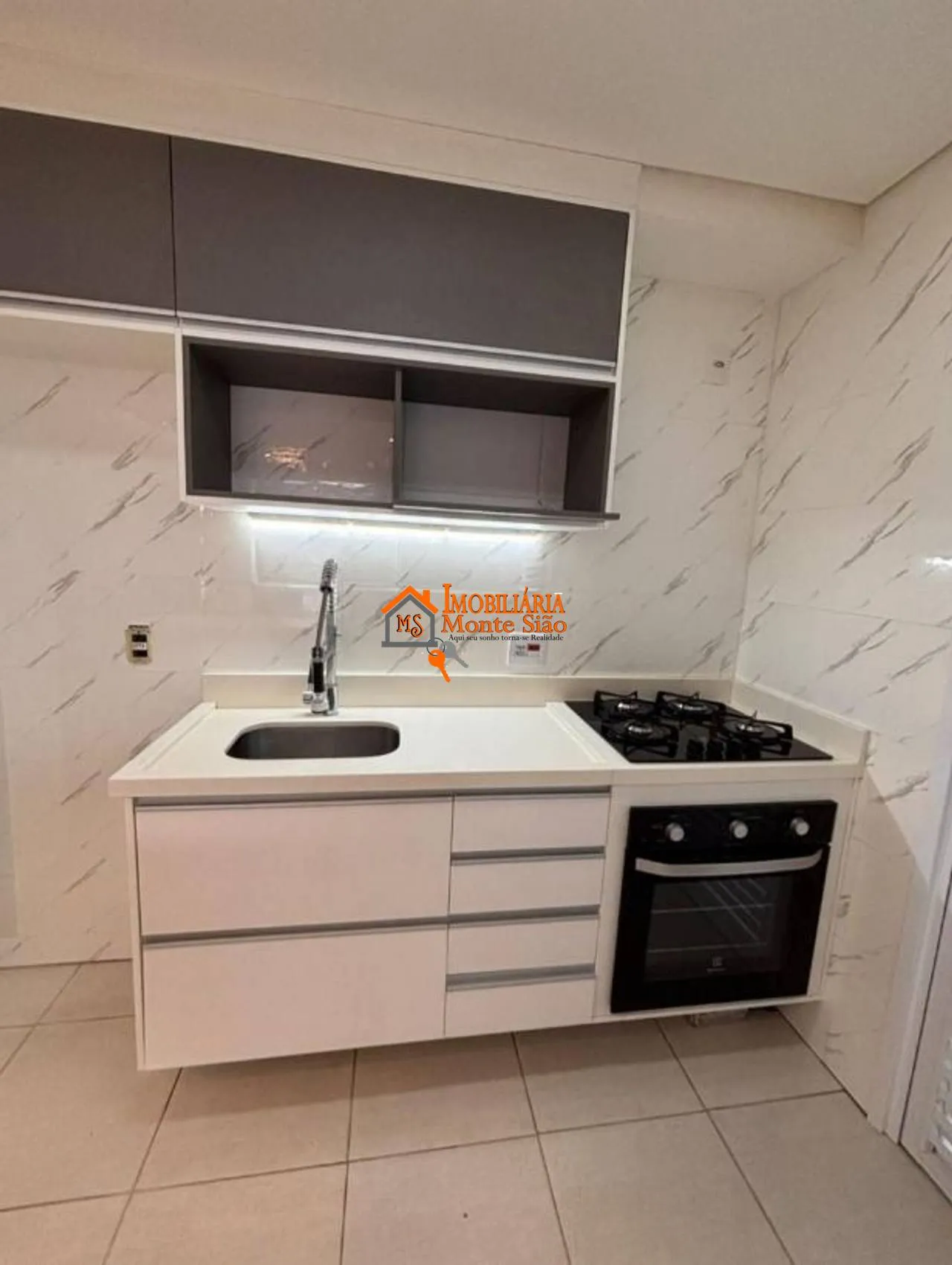 Imagem Apartamento com 2 dormitórios para alugar, 51 m² por R$ 3.555,00/mês - Vila Galvão - Guarulhos/SP