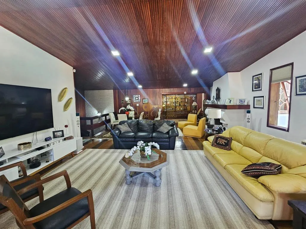 Imagem Casa em Condomínio para Venda em Teresópolis / RJ no bairro Parque do Imbui