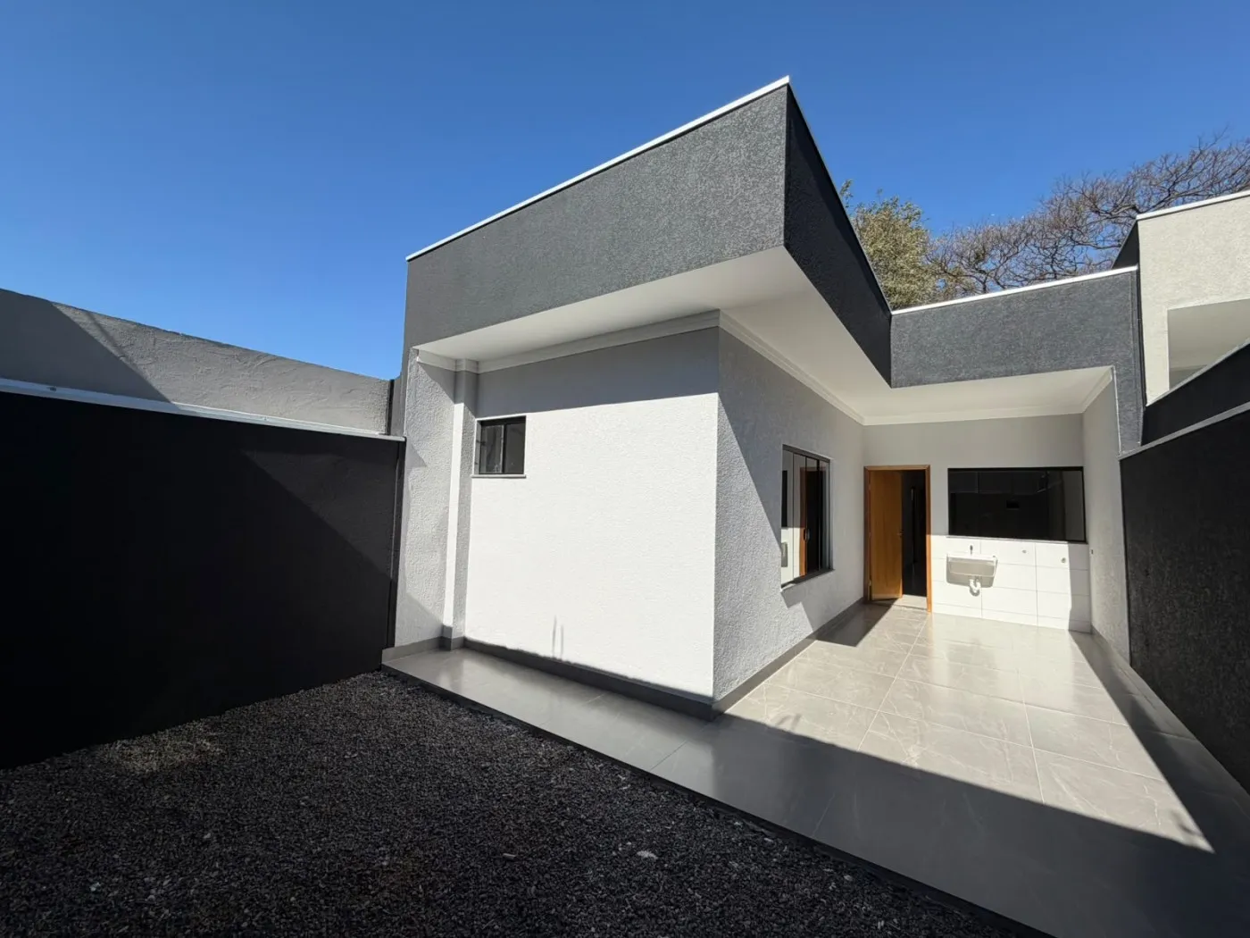 Imagem para Venda em Maringá / PR no bairro Conjunto Habitacional Requião