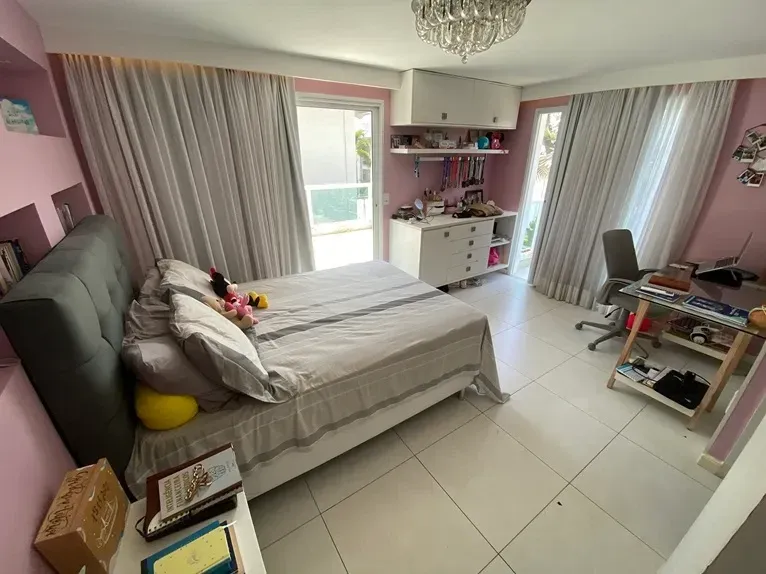 Imagem Casa de Condomínio com 4 Quartos à Venda, 325 m² em De Lourdes - Fortaleza