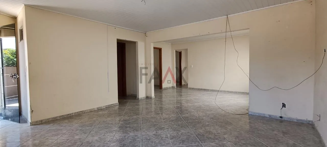 Imagem Casa,205.78 m , no BATEL, próximo ao Lago GUARAPUAVA - PR