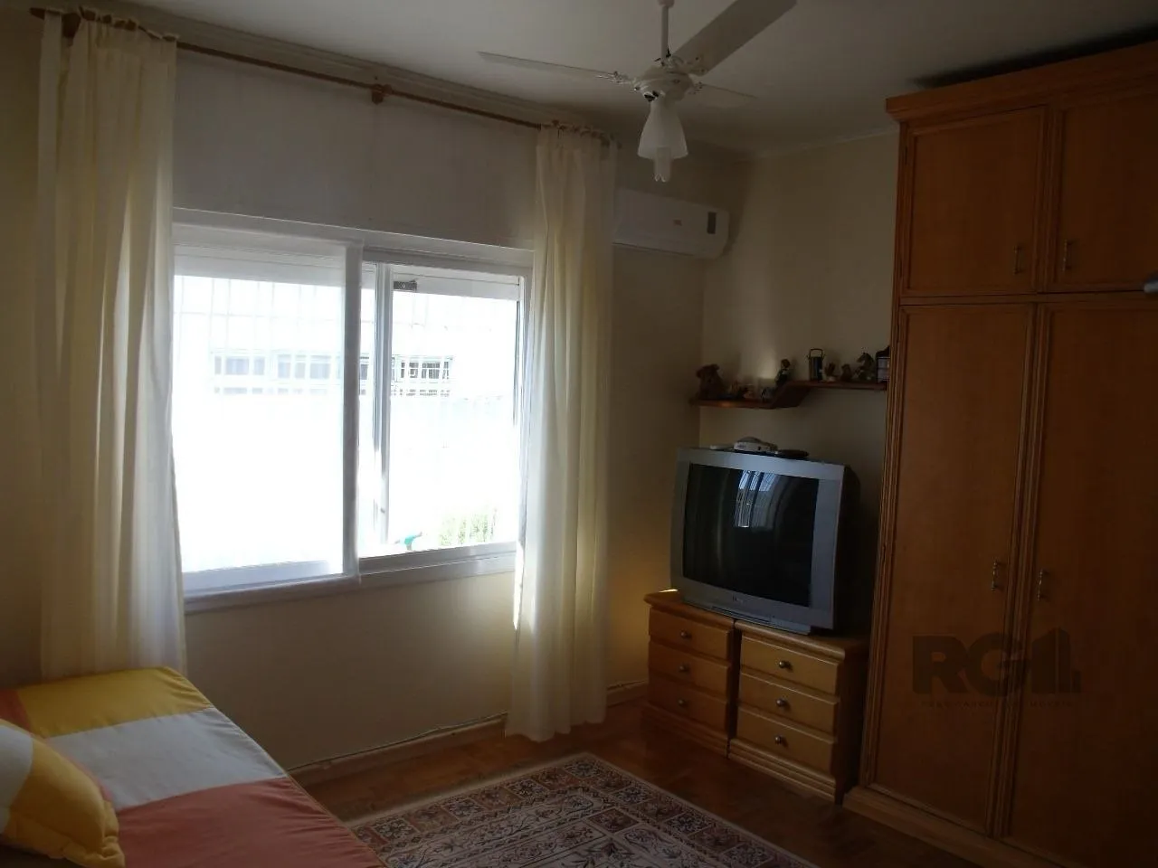 Imagem Casa Condominio para Venda 3 dormitórios, sendo 1 suites, 2 vagas - Tristeza