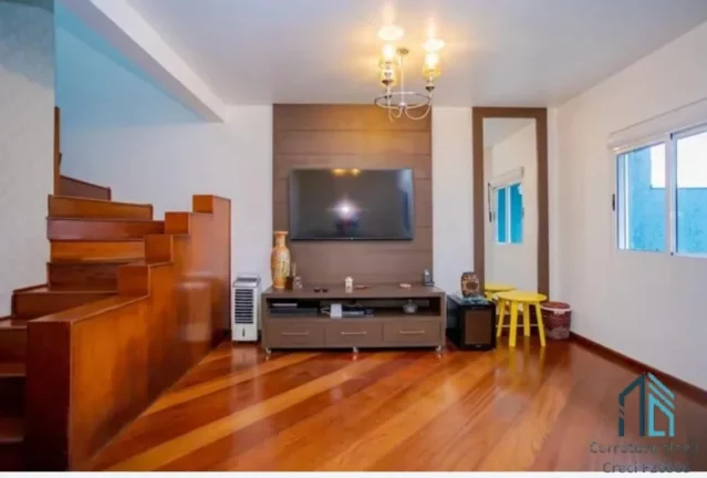 Imagem Sobrado 03 quartos c/suíte, área de lazer completa, no Guabirotuba em Curitiba PR