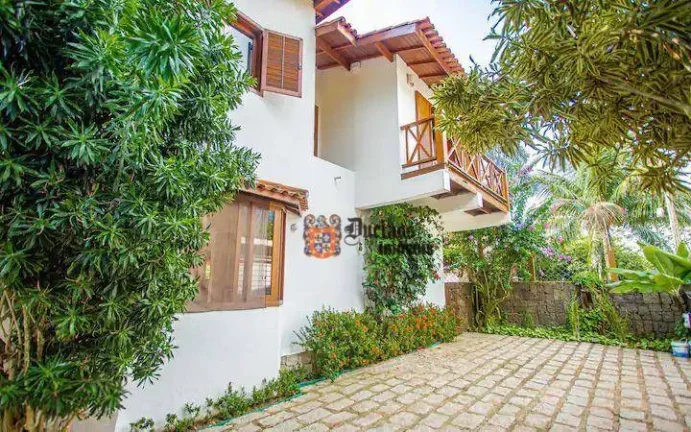 Imagem Sobrado com 4 dormitórios à venda, 216 m² por R$ 3.600.000,00 - Cambaquara - Ilhabela/SP