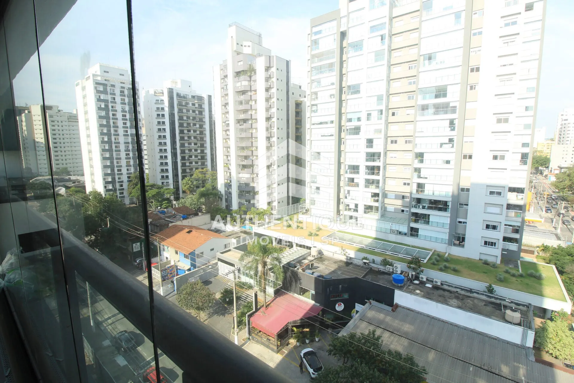 Imagem 1300 Jurupis Moema - Apartamento à venda em São Paulo/SP