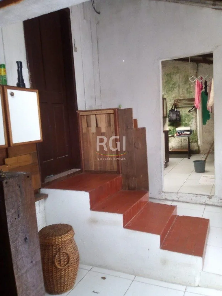 Imagem Casa para Venda - 300m², 2 dormitórios, 3 vagas - Teresópolis