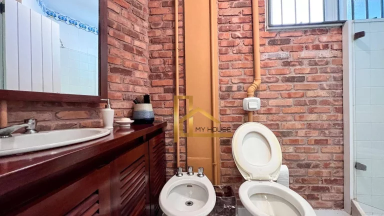 Imagem Casa com 4 dormitórios sendo 2 suítes à venda, 285 m² por R$ 1.600.000 - Golfe - Teresópolis/RJ