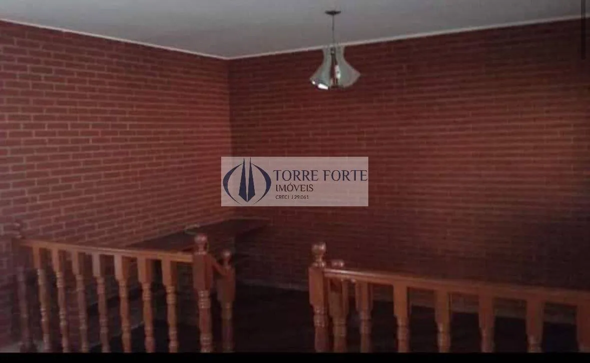 Imagem Casa com 4 dormitorios 1 suite 3 vagas na Vila Nova Curuça.