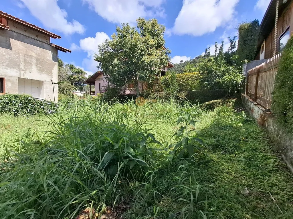 Imagem Terreno em Condomínio para Venda em Teresópolis / RJ no bairro Vargem Grande