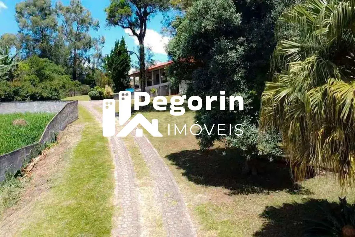 Imagem Terreno Com casa à venda em Campo Largo