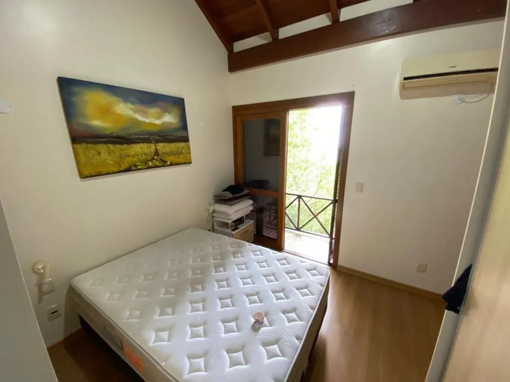 Imagem Casa Condominio para Venda - 192m², 3 dormitórios, sendo 1 suites, 2 vagas - Tristeza
