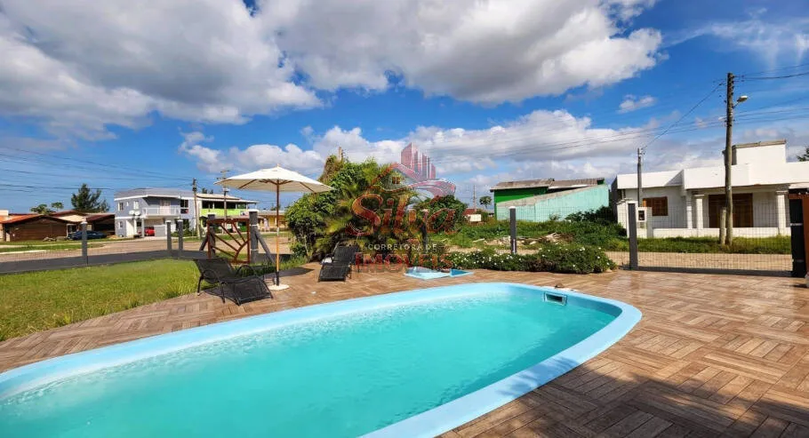 Imagem C759 | Casa c/ piscina na Av. Principal