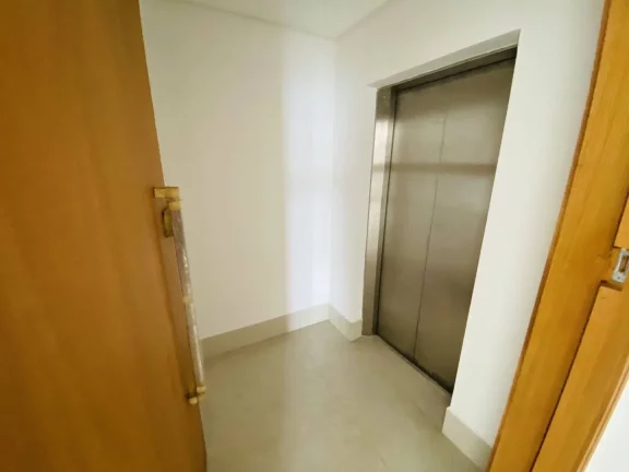 Imagem Apartamento no canto do Forte 4 dormitórios vista mar