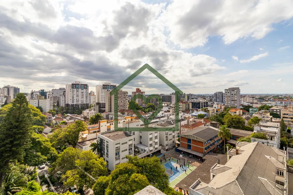 Imagem Imagine viver em um dos endereços mais desejados de Porto Alegre, entre a Marquês do Pombal e o Ho...