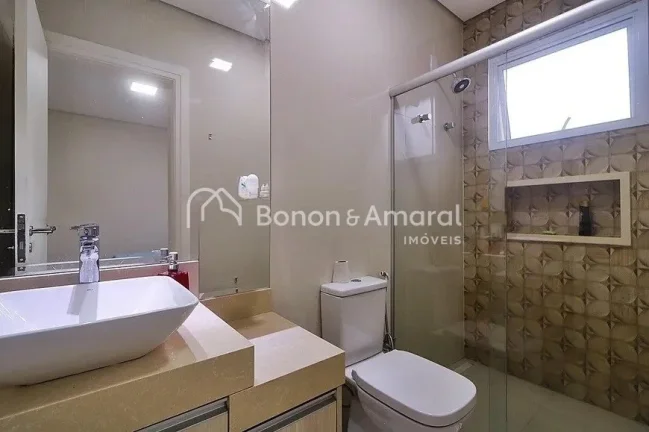 Imagem Este imóvel apresenta um projeto que privilegia a privacidade e o conforto, oferecendo ambientes am...