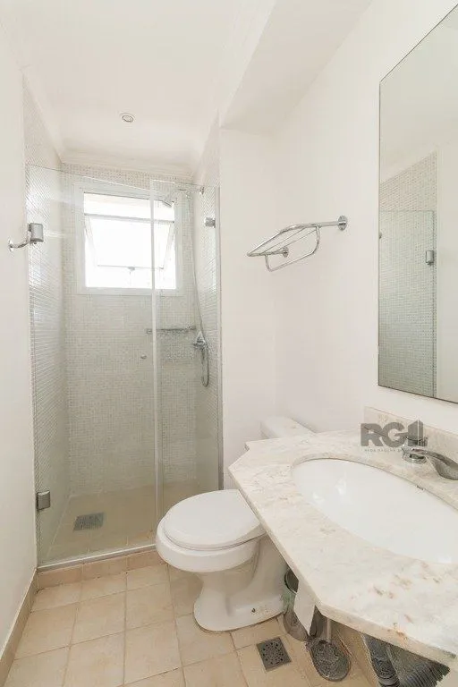 Imagem Apartamento 95m² - semi mobiliado, 3 dormitórios, 1 suíte e 2 vagas no bairro Passo da Areia