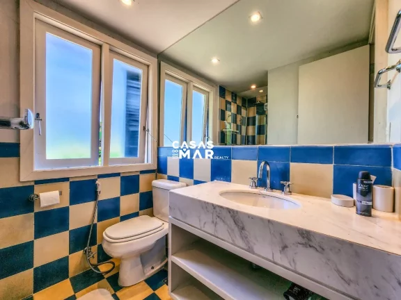 Imagem Luxuosa casa em condomínio à venda em Angra dos Reis-RJ, bairro Frade (Cunhambebe), 5 quartos, 5 suítes, 2 salas, 1 vaga, 470m².
