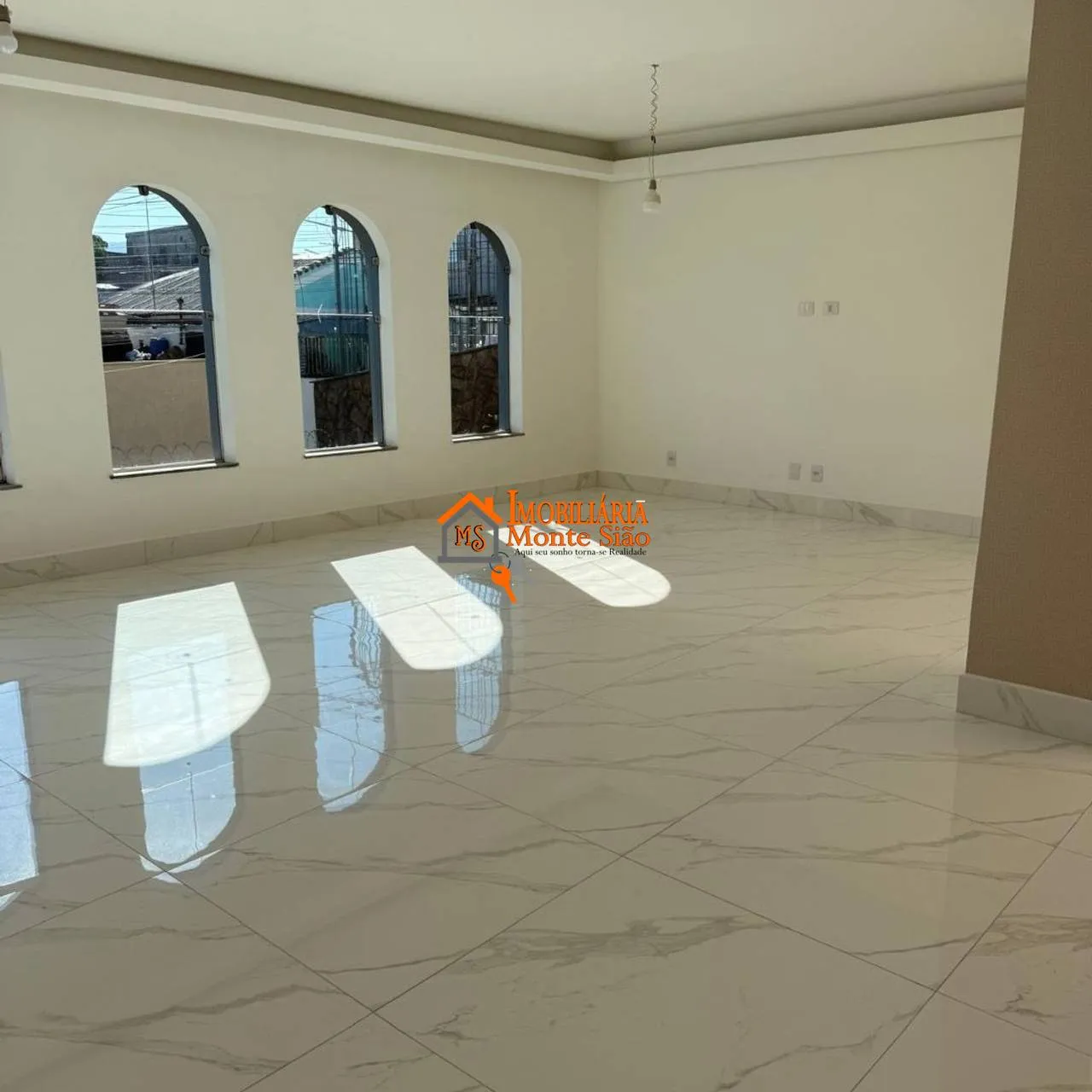 Imagem Sobrado com 4 dormitórios à venda, 400 m² por R$ 1.690.000,00 - Vila Rosália - Guarulhos/SP