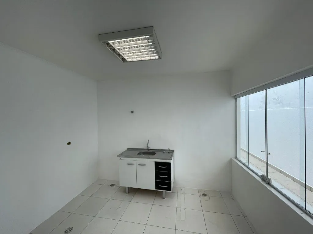 Imagem Imperdível: Casa de Luxo em São Caetano do Sul-SP, 3 quartos, 3 suítes, 4 banheiros, 5 vagas, 272m² - Bairro Osvaldo Cruz!