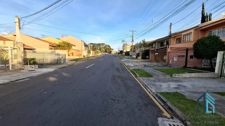 Foto do imóvel Terreno + sobrado + Casa, em ótima localização no Água Verde/Guaíra em Curitiba PR