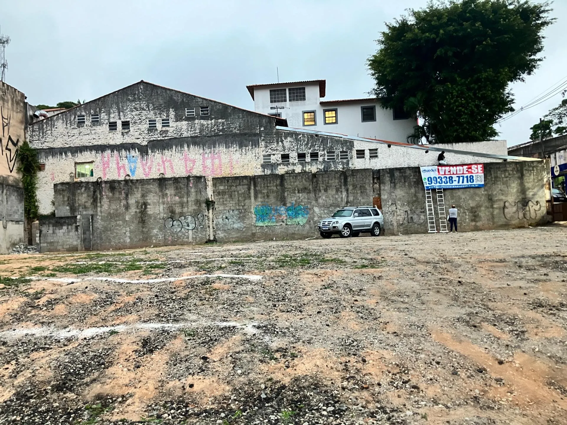 Imagem Área Comercial no Centro de Embu das Artes, 922m² à Venda