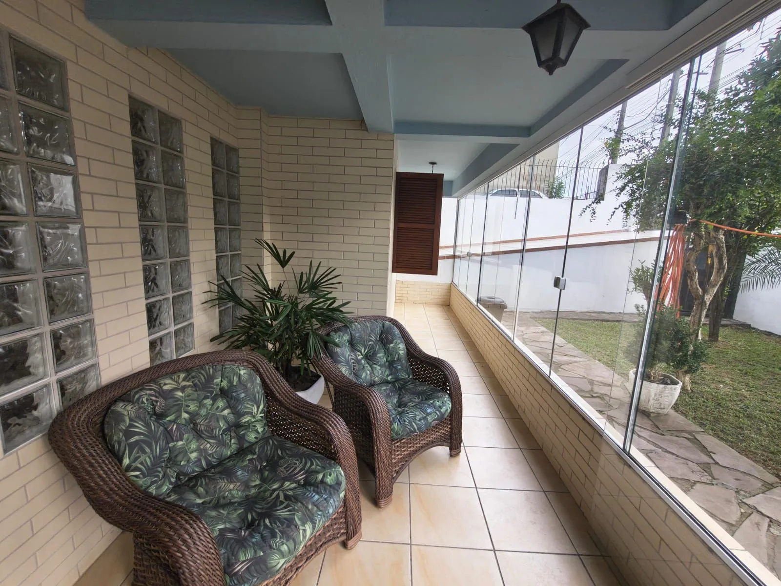 Imagem Casa a Venda Av Juca Batista - Porto Alegre/RS