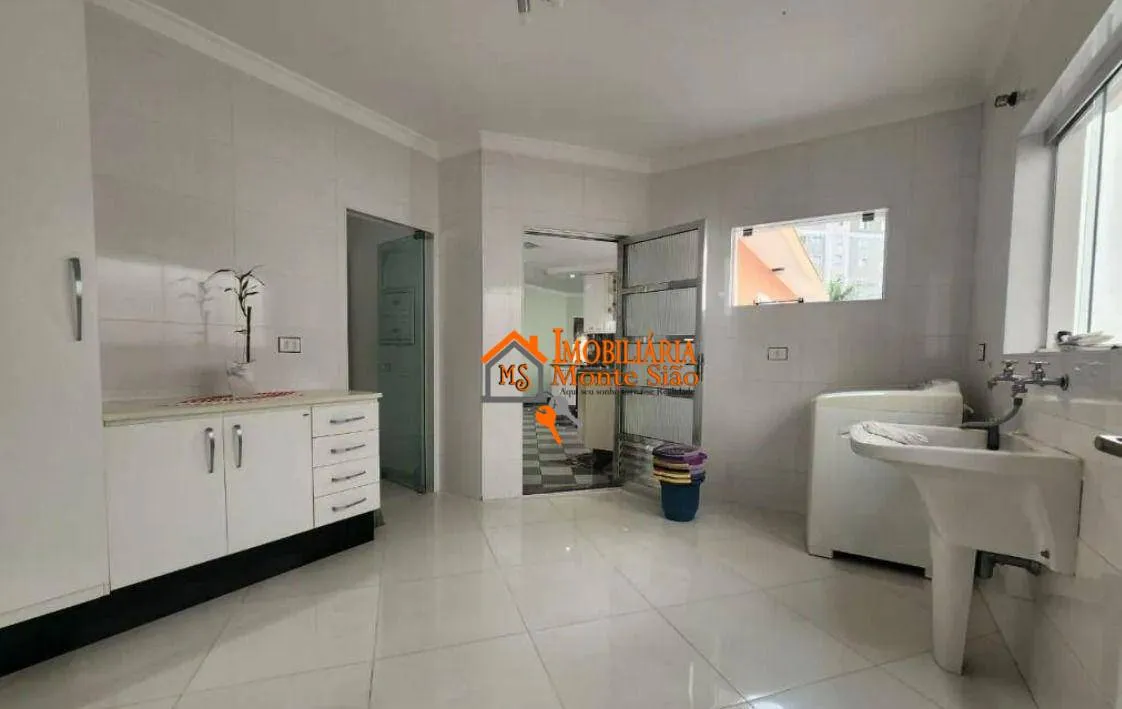 Imagem Casa com 3 dormitórios à venda, 350 m² por R$ 1.550.000 - Vila Bremen - Guarulhos/SP