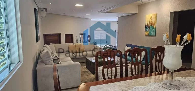Imagem Casa à venda em Condomínio na Granja Viana