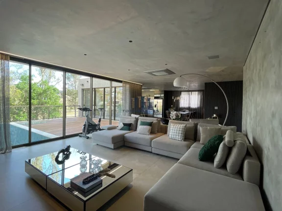 Imagem Casa moderna 4 quartos com piscina condomínio Alphaville - Vespasiano/MG