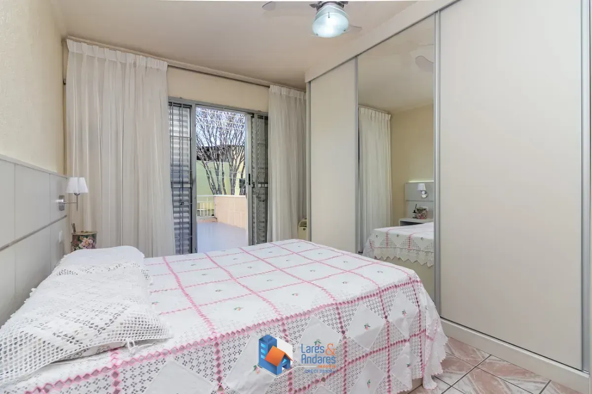 Imagem Sobrado para venda em Chácara São João com 3 quartos, sendo 1 suíte, 150m²