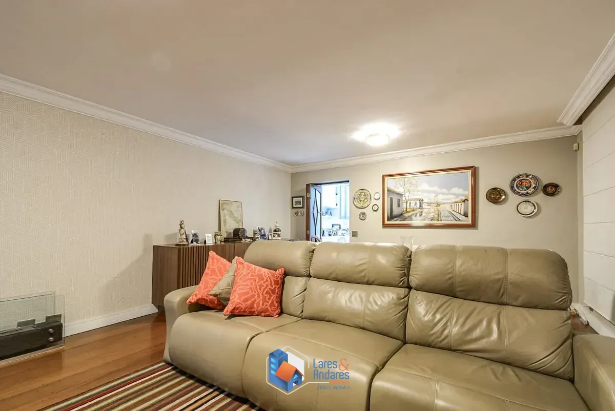 Imagem Casa para venda em Jardim da Glória com 3 quartos, sendo 3 suítes, 215m²