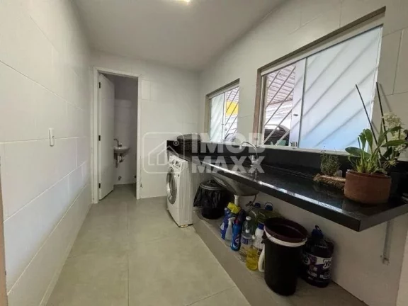 Imagem Luxuosa Casa na Asa Sul: 6 Dormitórios e 4 Suítes à Venda na W3 - 709 sul