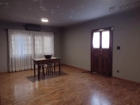 Imagem Casa a venda para moradia ou investimento em Tatuí , localização altamente privilegiada.