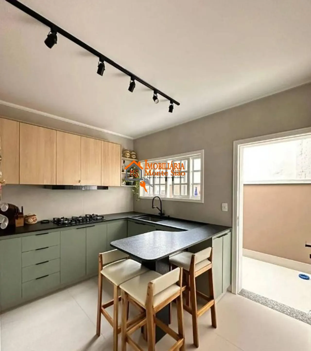 Imagem Sobrado com 3 dormitórios à venda, 187 m² por R$ 1.010.000 - Jardim Maia - Guarulhos/SP