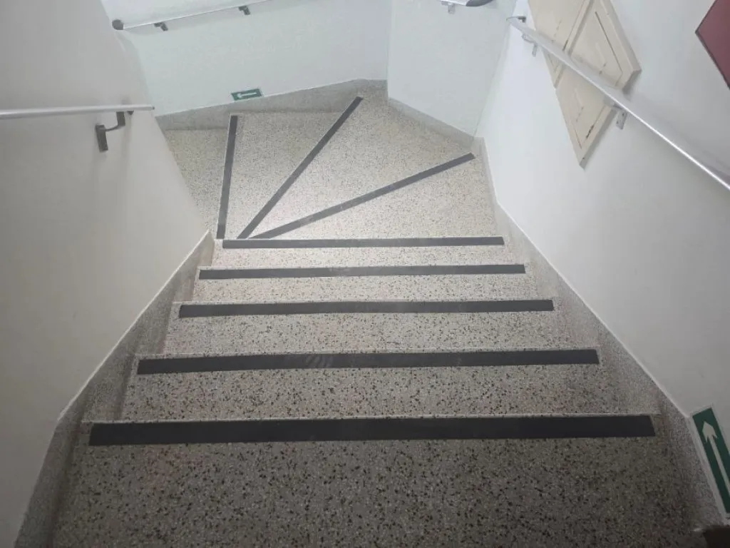 Imagem APARTAMENTO COM 55,00 m² - CANTO DO FORTE - PRAIA GRANDE SP