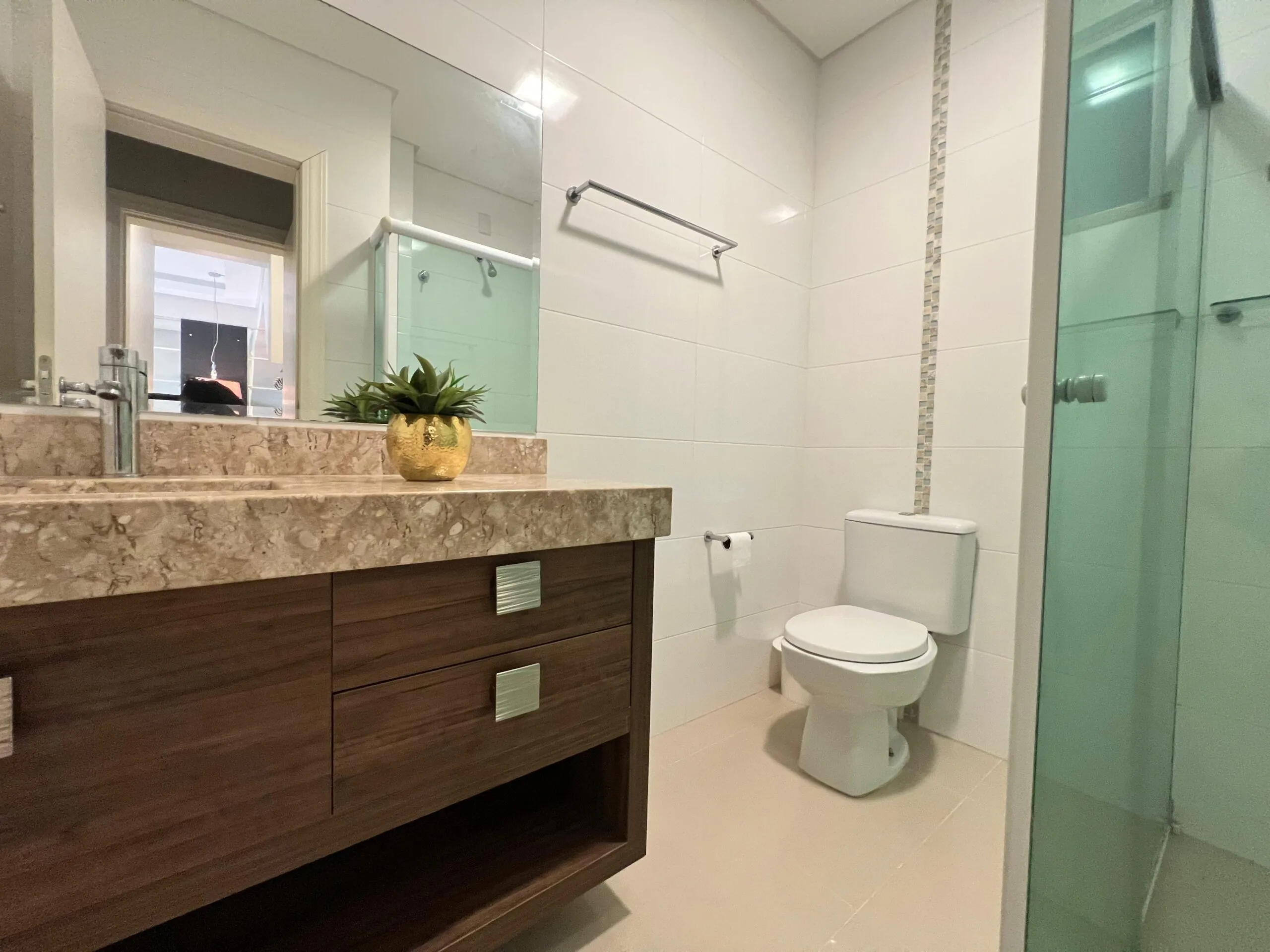 Imagem Apartamento com vista para o mar à venda com 138m2 por R$ 1.800.000,00