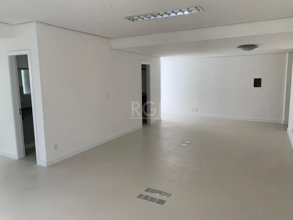 Imagem Sala comercial na Getúlio Vargas com 81,92m² privativos