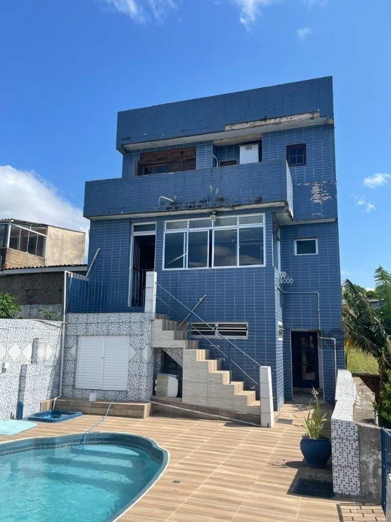 Imagem Casa 420m², 4 dormitórios, 3 vagas no bairro Partenon