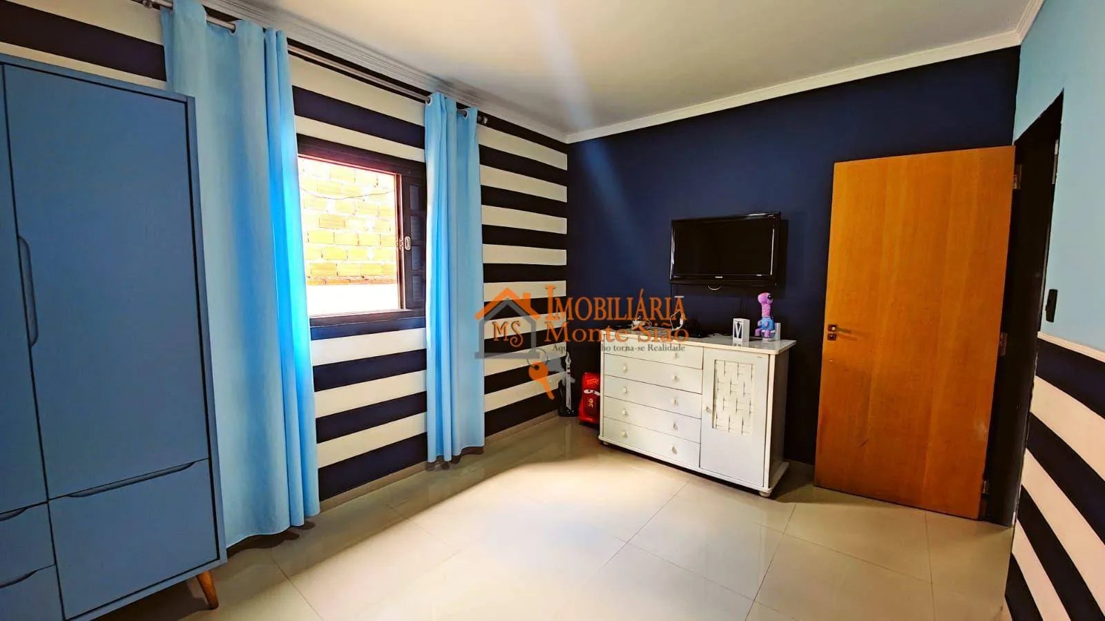 Imagem Sobrado com 4 dormitórios à venda, 240 m² por R$ 850.000,00 - Jardim Oliveira II - Guarulhos/SP