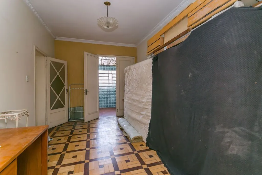 Imagem Casa 4 dorms à venda Rua Sinimbú, Petrópolis - Porto Alegre