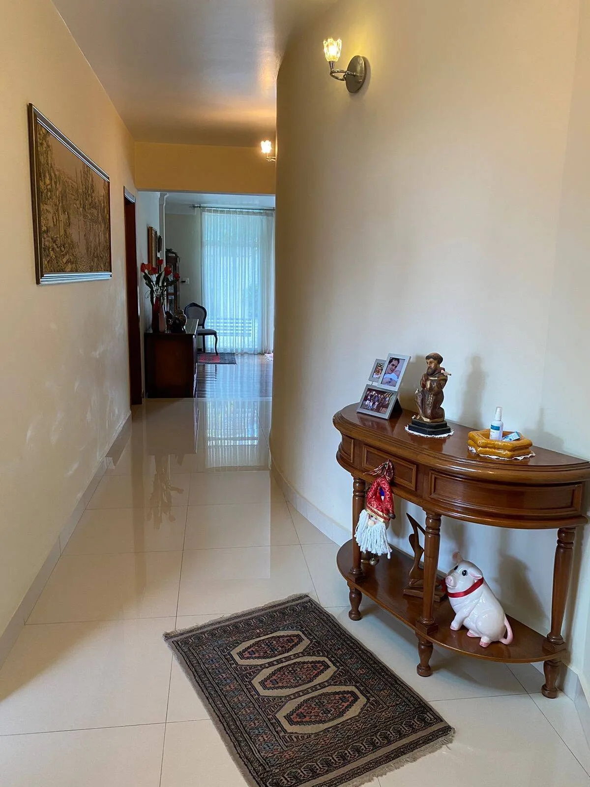 Imagem Casa Terrea Localizada no Condomínio Alphaville Residencial 3!