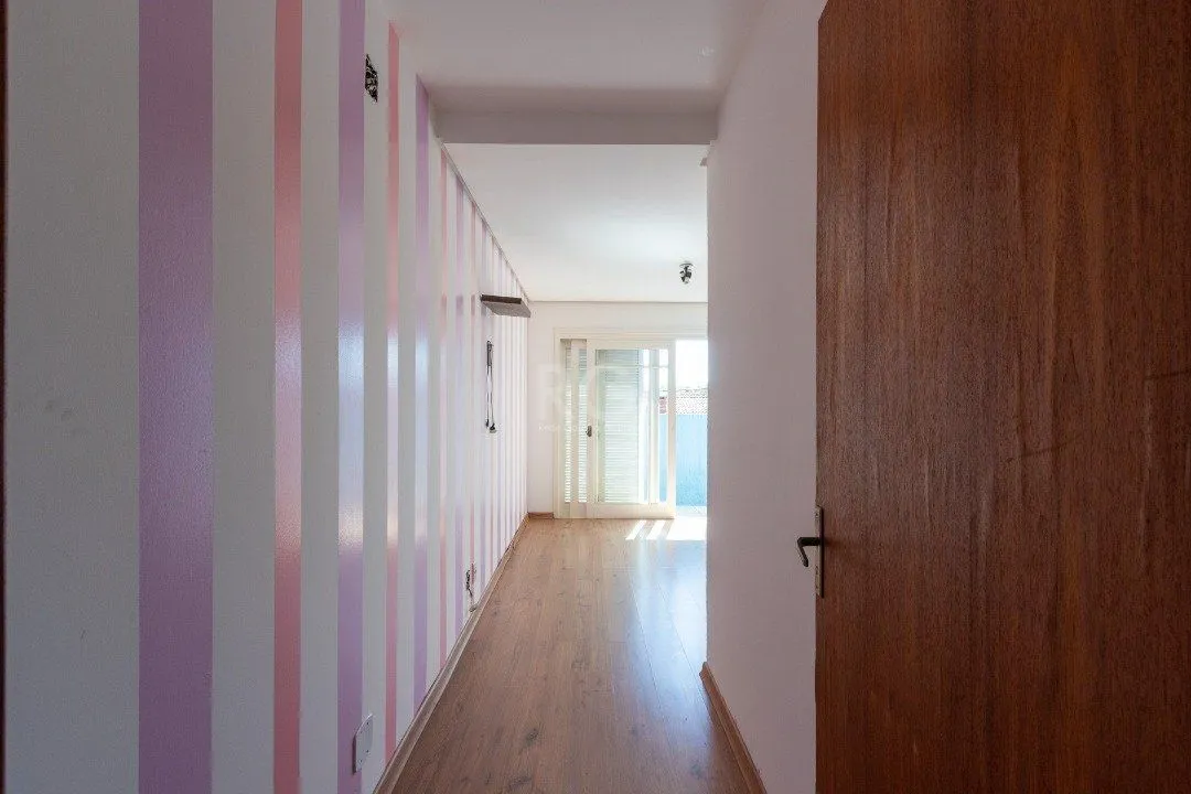 Imagem Casa para Venda - 205.81m², 3 dormitórios, sendo 1 suites, 2 vagas - Ipanema
