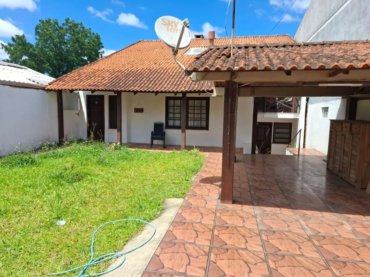 Imagem Casa com Excelente Localização - Próxima à Avenida Edgar Pires de Castro.