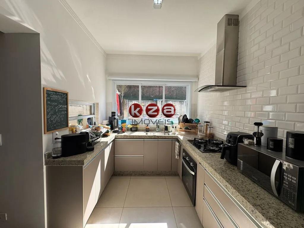 Imagem Casa Térrea com 3 Suítes, Piscina e Espaço Gourmet no Condomínio Vista Verde em Vinhedo ? Viva Cercado pela Natureza!