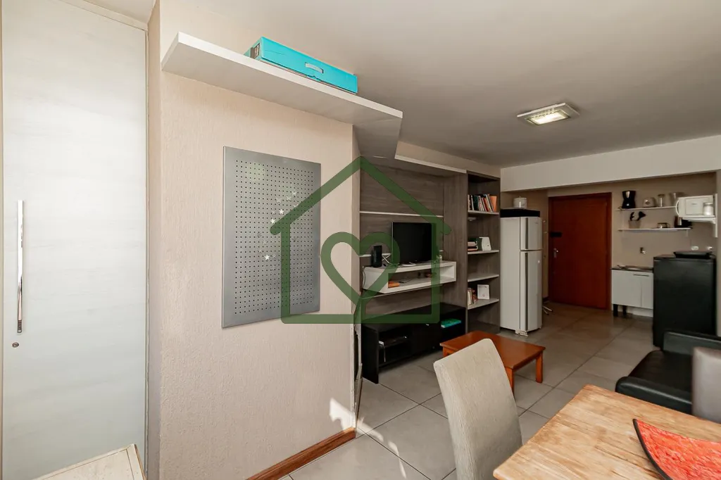 Imagem Na Rua Santo Antônio, próximo a Av. Independência apartamento de 01 dormitório 01 vaga de garage...